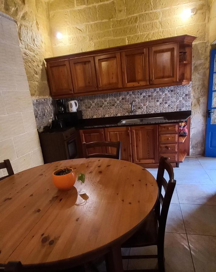Ta Lucia Farmhouse With Private Pool And Bbq Villa Santa Luċija Eksteriør billede