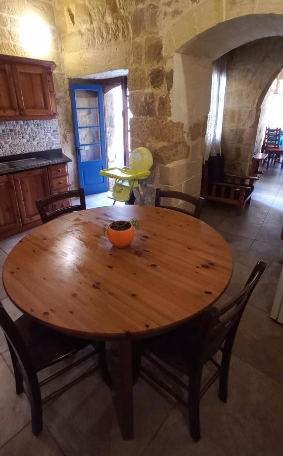 Ta Lucia Farmhouse With Private Pool And Bbq Villa Santa Luċija Eksteriør billede